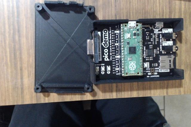 pico VGA demo case