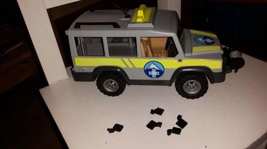 Playmobil mountain rescue jeep (5427) mirror