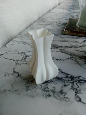 Mini Flower Vase v3