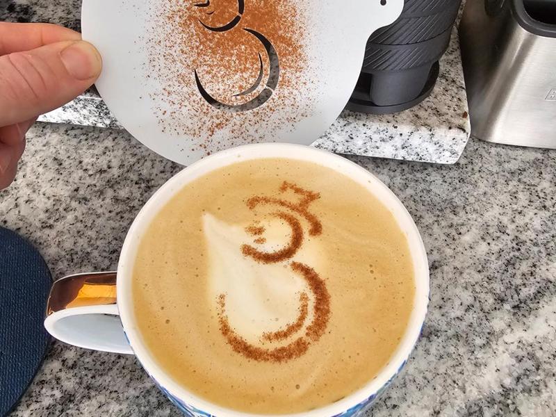 Perfect Christmas Season Snowman Latte Art Stencil