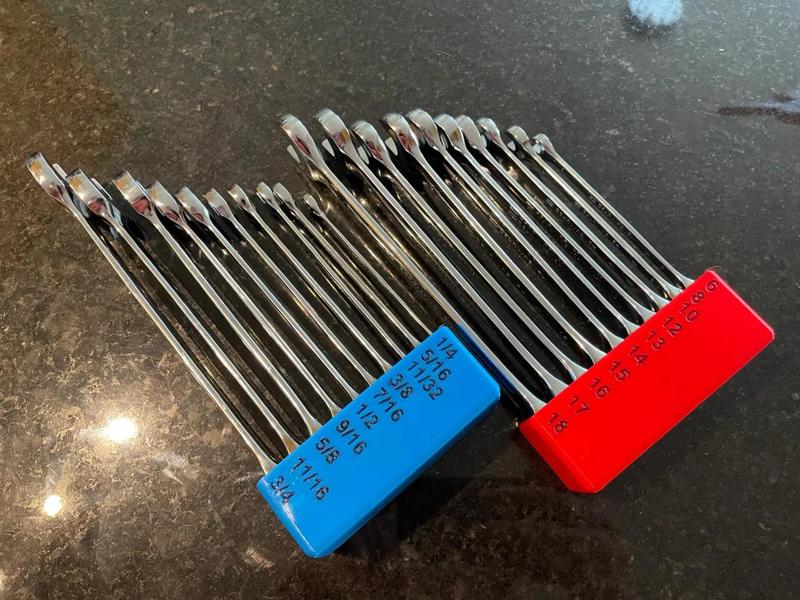 GEARWRENCH 20 Piece Ratcheting Wrench (35720A-02) Organizer   