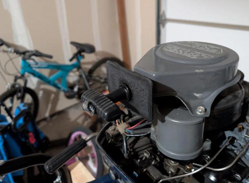 Honda B100 B75 Starter Coil Plate (28455-881-006)   