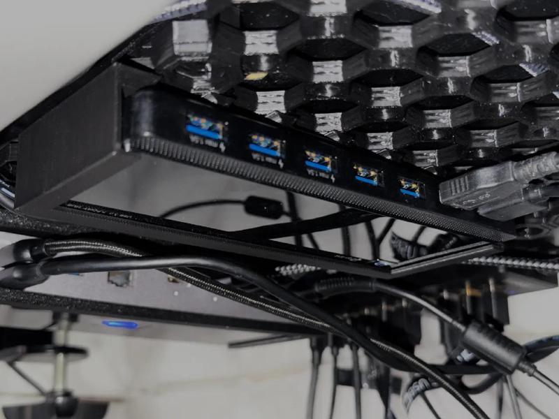 TP-LINK UH700 USB 3.0 7-Port Hub – Undergarment Holder   