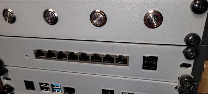 tp-link TL-SG108 10-inch rack mount   