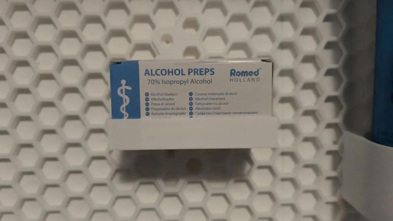 Honeycomb Wall Isopropyl Holder   