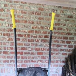 wheelbarrow handle   