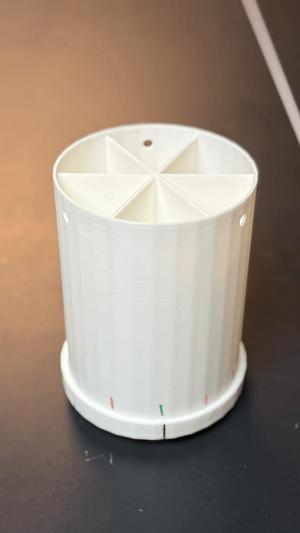 Adjustable Pendulum Paint Cup