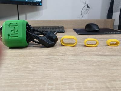 Cable Managment Size Small Medium  large  Largest