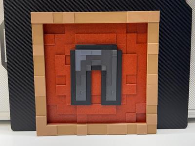 Netherite Leggings - Minecraft Item Frame