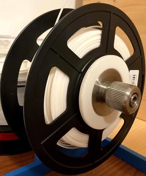 Spool holder