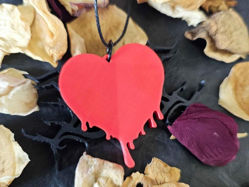 Lorna Heart Necklace Pendant - Full