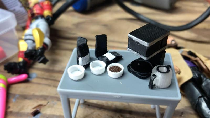 Coffee Maker and pot  (1:18 scale)