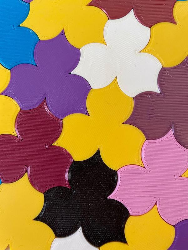 Scalloped Triangle Tessellation Tile Resized