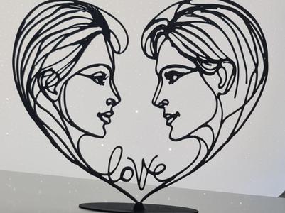 Man Woman in love wire heart Model