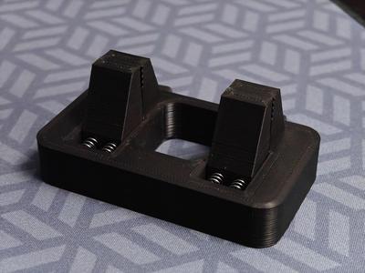 Wire soldering clamp