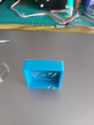 Simple fan cover