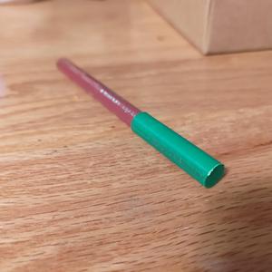 Lip Liner Cap