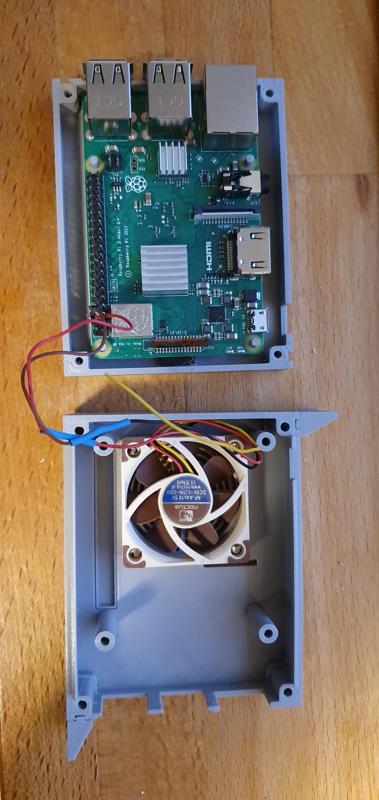 Raspberry PI 3B+ case with space for 40x10 5V fan Noctua NF-A4x10