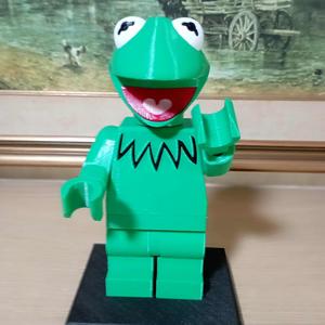 Kermit Giant Minifig
