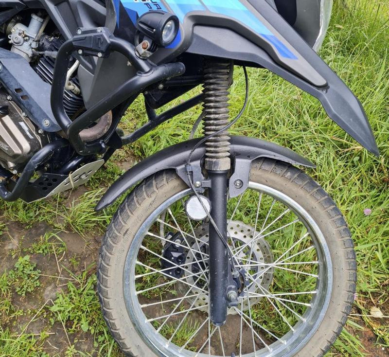 Motorcycle front fender