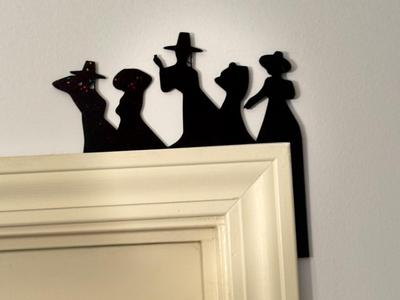 Saja Boys Door Corner / Door Topper