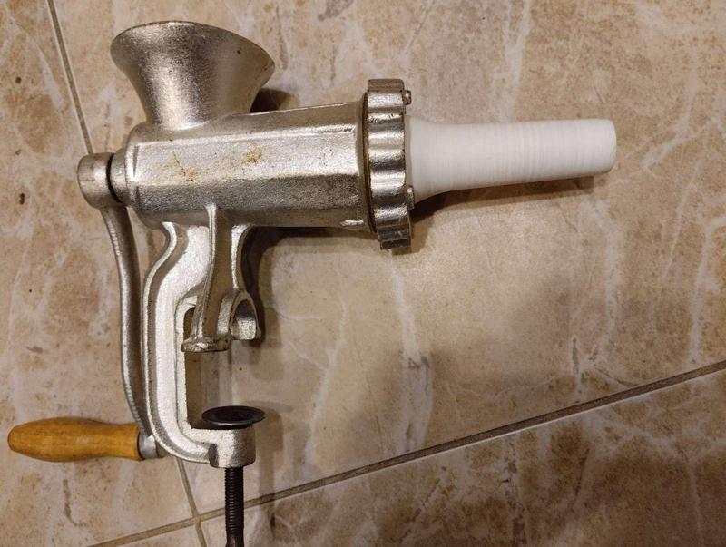 Sausage filling funnel