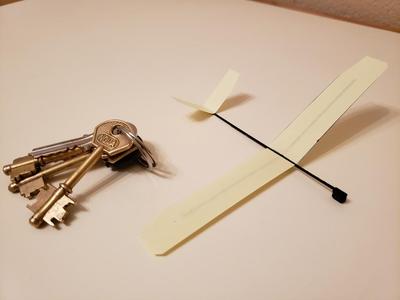 PLANE THAT FLIES IN YOUR ROOM ! AVION QUE VUELA EN TU HABITACIÓN !