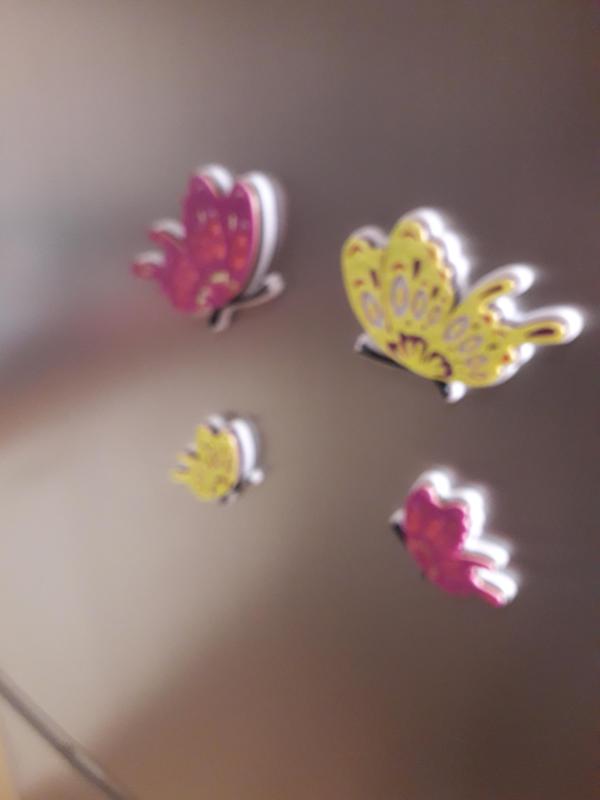 V8 FRIDGE BUTTERFLY MAGNET