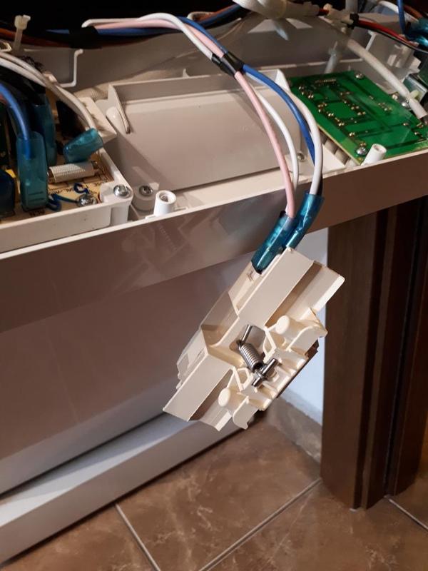 Whirpool ADP 450 WH handle mobile part
