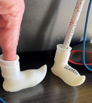 pencil holder shoe