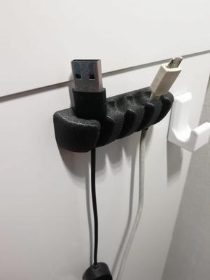 Cable holder (4s-5s)