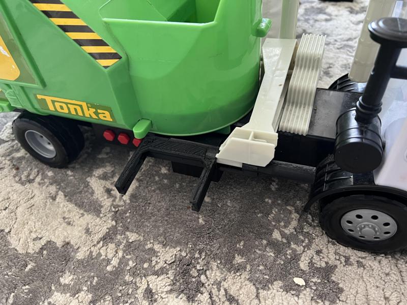 Tonka Garbage Truck Grabber