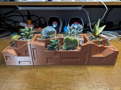 HOUSE SHAPE -SUCCULENT PLANT POT DESIGN