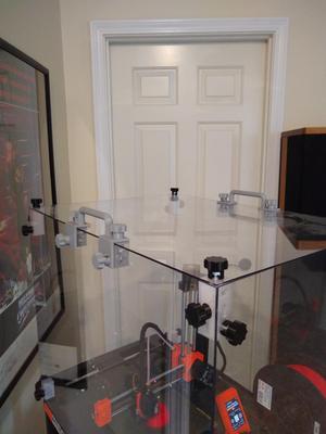 Enclosure handle