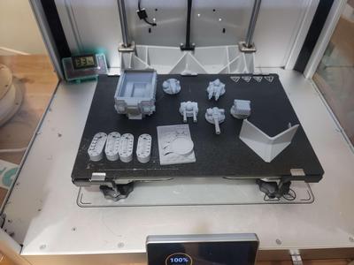 FHW Ratheen Tunnel Tank v2 with Turrets