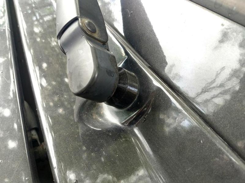 Mercedes W463 G-Class windshield wiper housing