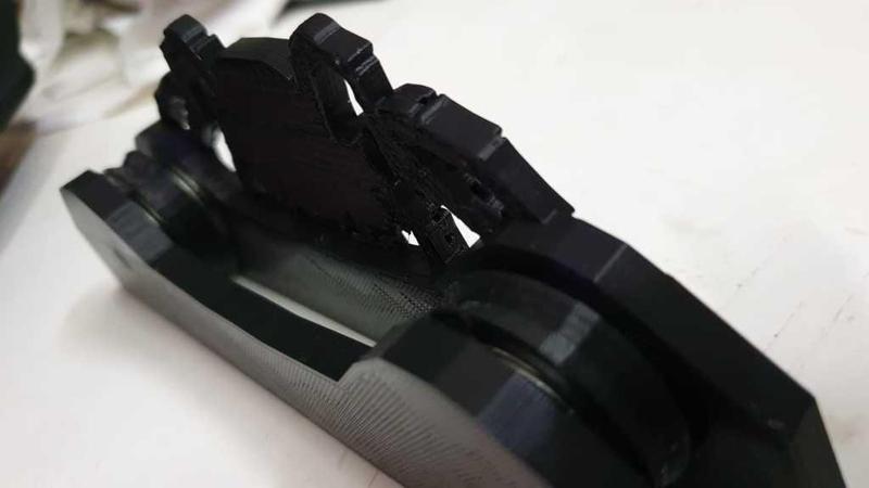 Tarantula Spool Holder