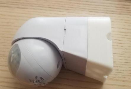 Sebson motion sensor mount
