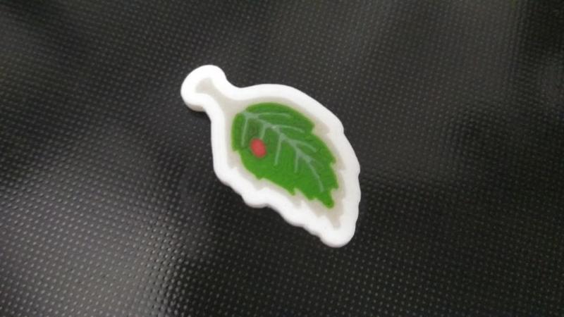 Multicolor Everlasting summer pin