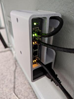 Single Gang Wall-Plate Mount for TP-Link 5 Port Gigabit PoE Switch