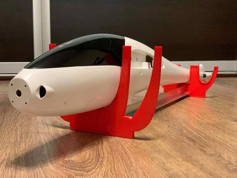  Volantex Phoenix 2400 Stand