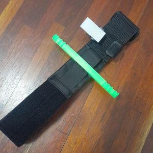 Glia's Gaza Tourniquet rod with no supports required