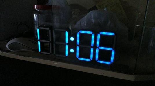 LED 7-segment color clock (WS2812)