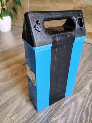 Li-ion Battery Case and Holder