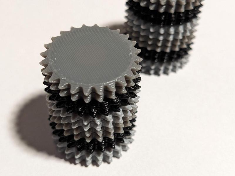 Magnetic Spiky Stim Toy - 8x3 embedded magnets
