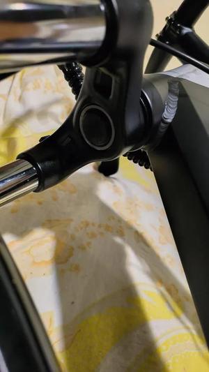 bicicleta eléctrica H02   