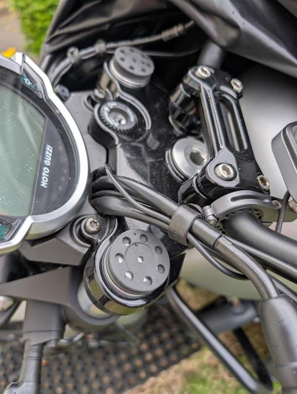 MOTO GUZZI V7Stone850