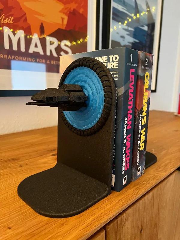 Rocinante Ring Gate Bookends from The Expanse   