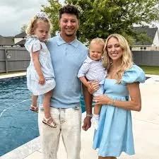 mahomes fam   