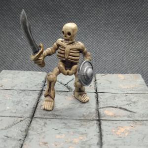 Skeleton w/ Scimitar, Miniature